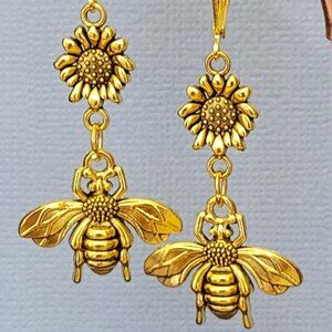 Beautiful HONEY BEE Sunflower Gold Lever Back Earrings , Nature, Boho Flower